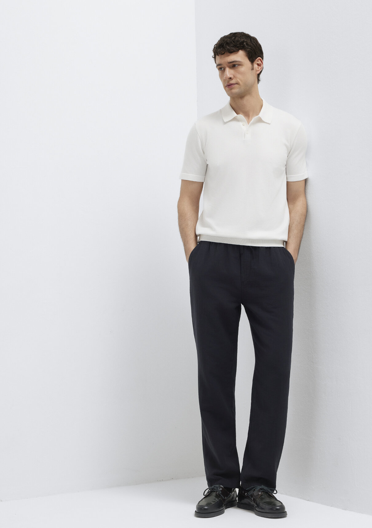 Mavi Beli Lastikli Müslin Siyah Jogger Pantolon görsel 2