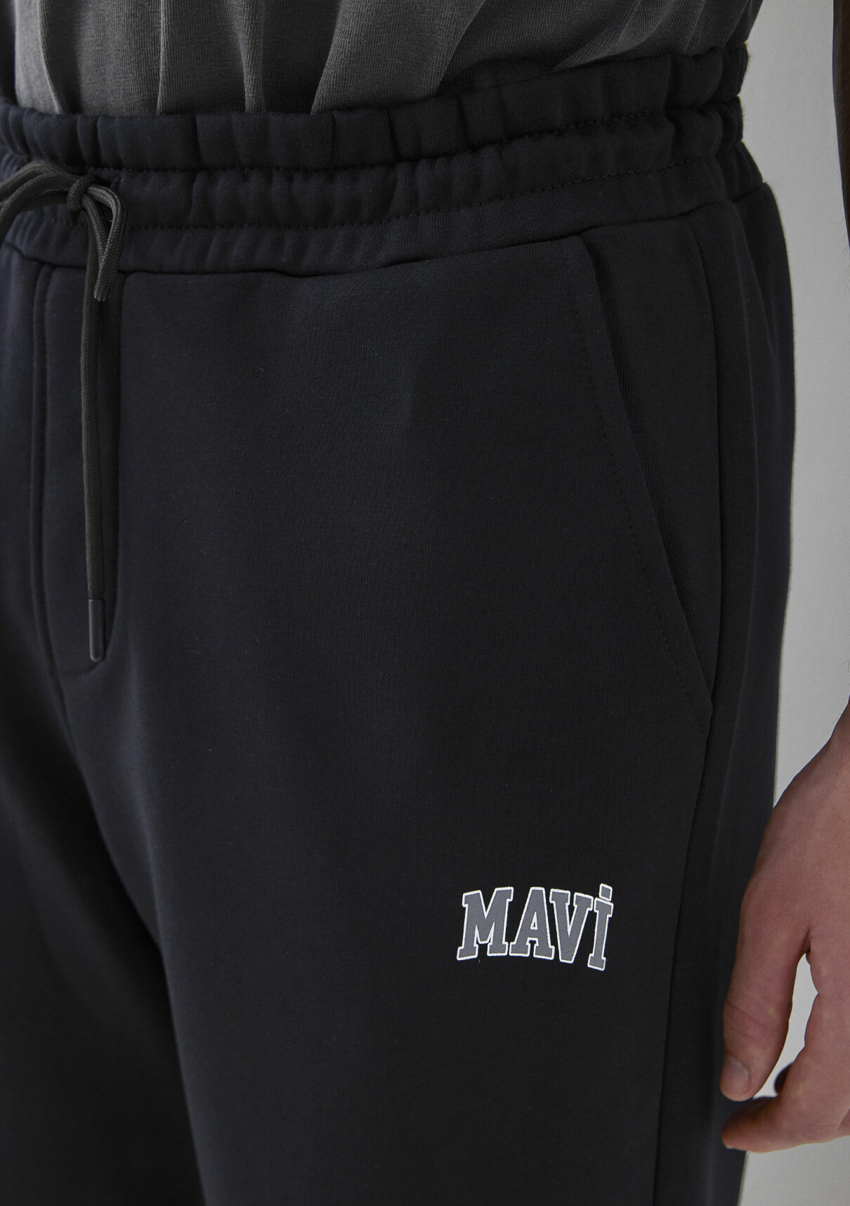 Mavi Logo Siyah Eşofman Altı görsel 6