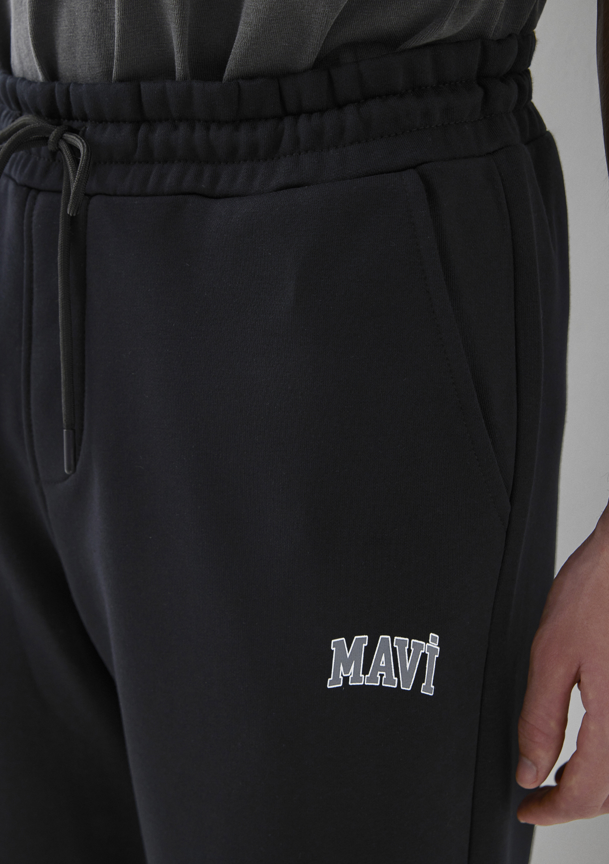 Mavi Logo Siyah Eşofman Altı görsel 6