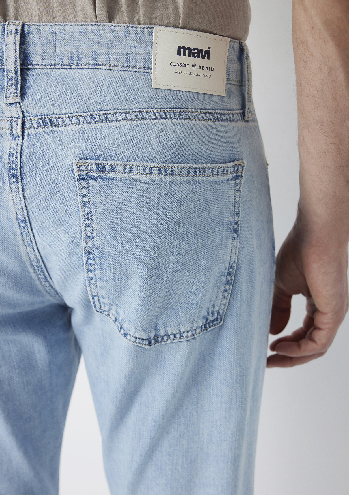 Mavi Classic Denim Buz Mavisi Jean Pantolon görsel 8