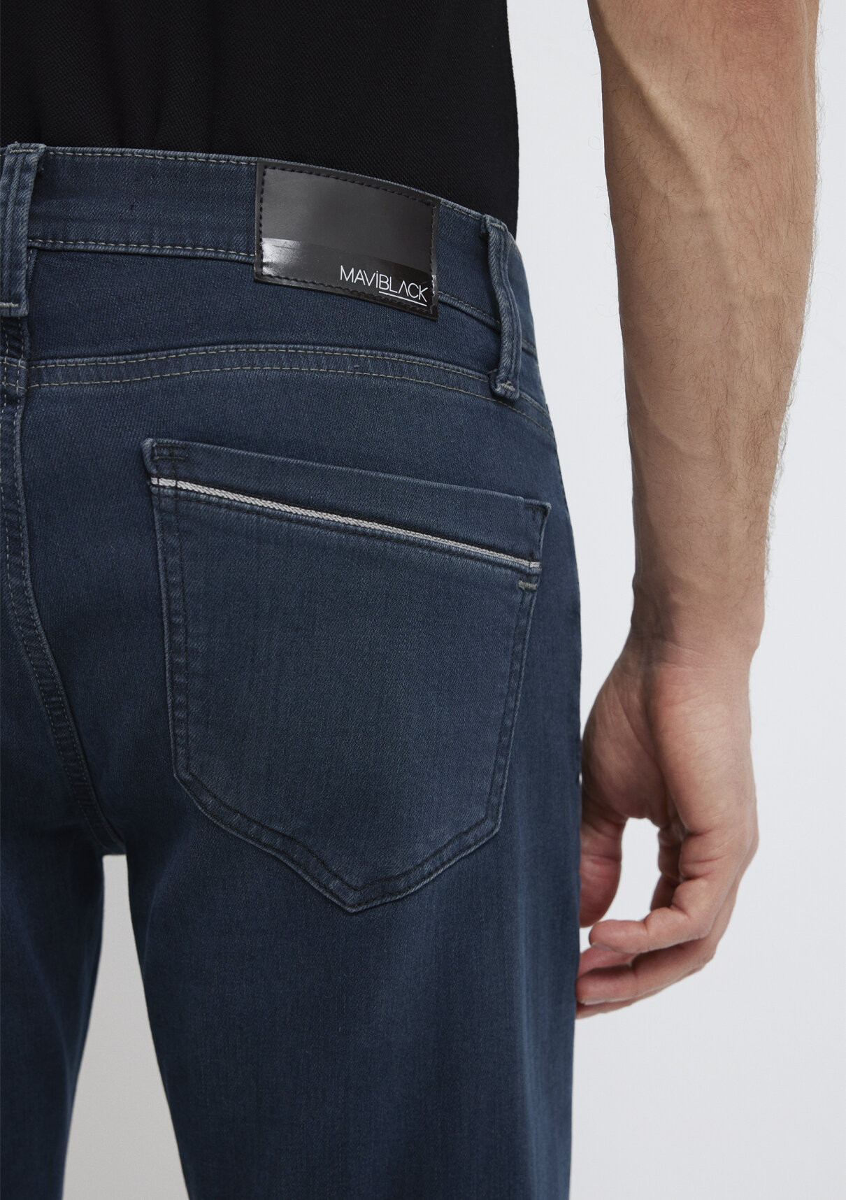 Mavi Black Gölgeli Gece Mavi Jean Pantolon görsel 8