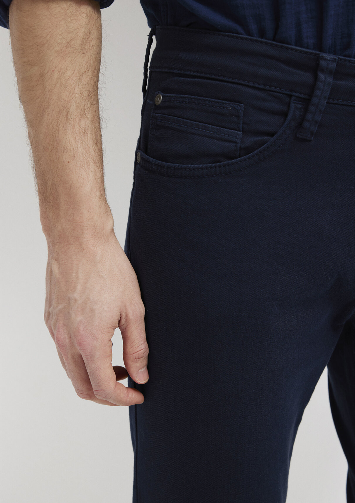 Mavi Marcus Koyu Lacivert Comfort Gabardin Pantolon görsel 7