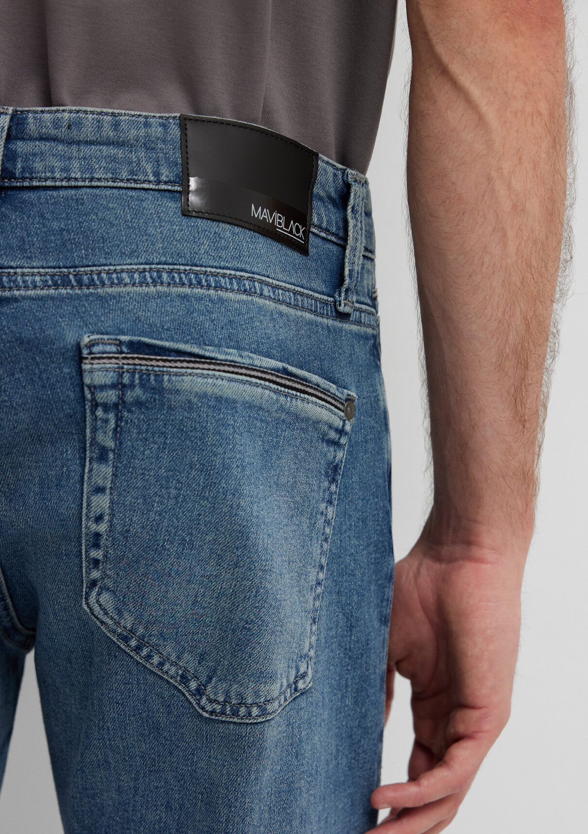 Mavi Black Puslu Indigo Mavisi Jean Pantolon görsel 8