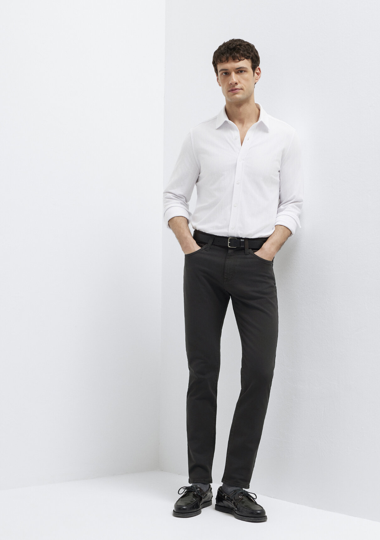 Mavi Marcus Mavi Black Koyu Kahverengi Gabardin Pantolon görsel 2