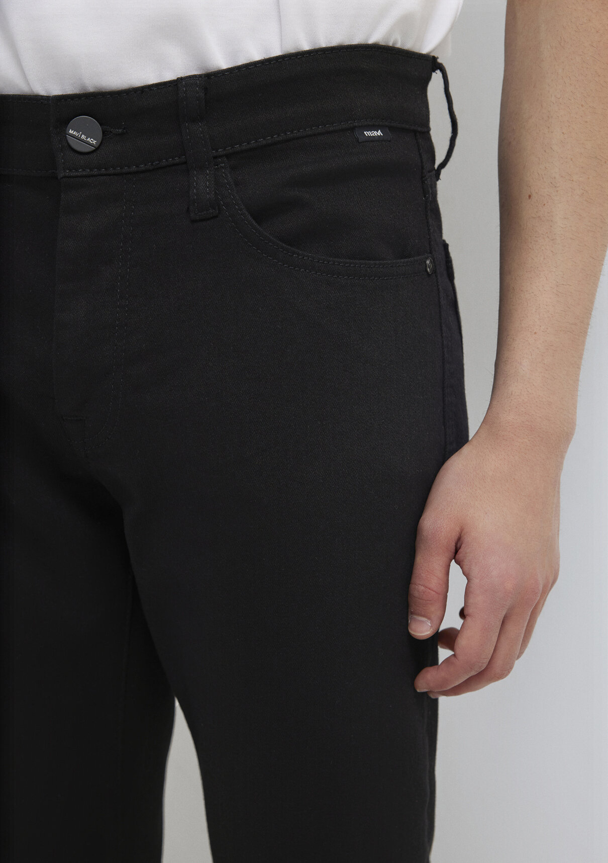 Mavi Black Siyah Jean Pantolon görsel 6