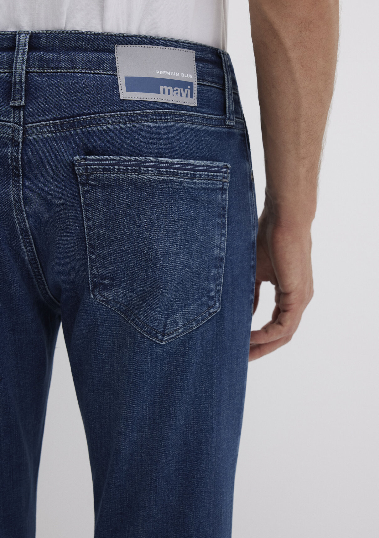 Mavi Premium Blue Gölgeli Koyu Mavi Jean Pantolon görsel 8