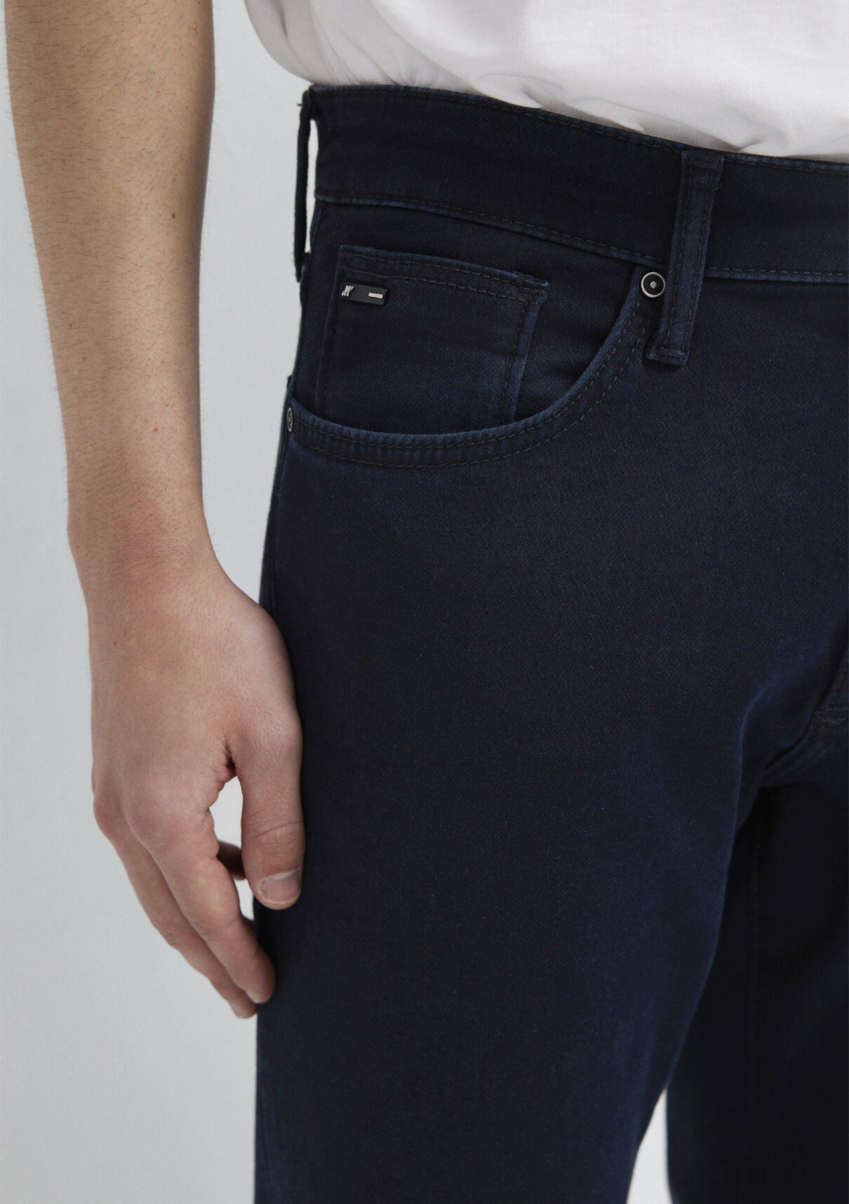 Mavi Pro Sport Koyu Mürekkep Mavi Jean Pantolon görsel 7