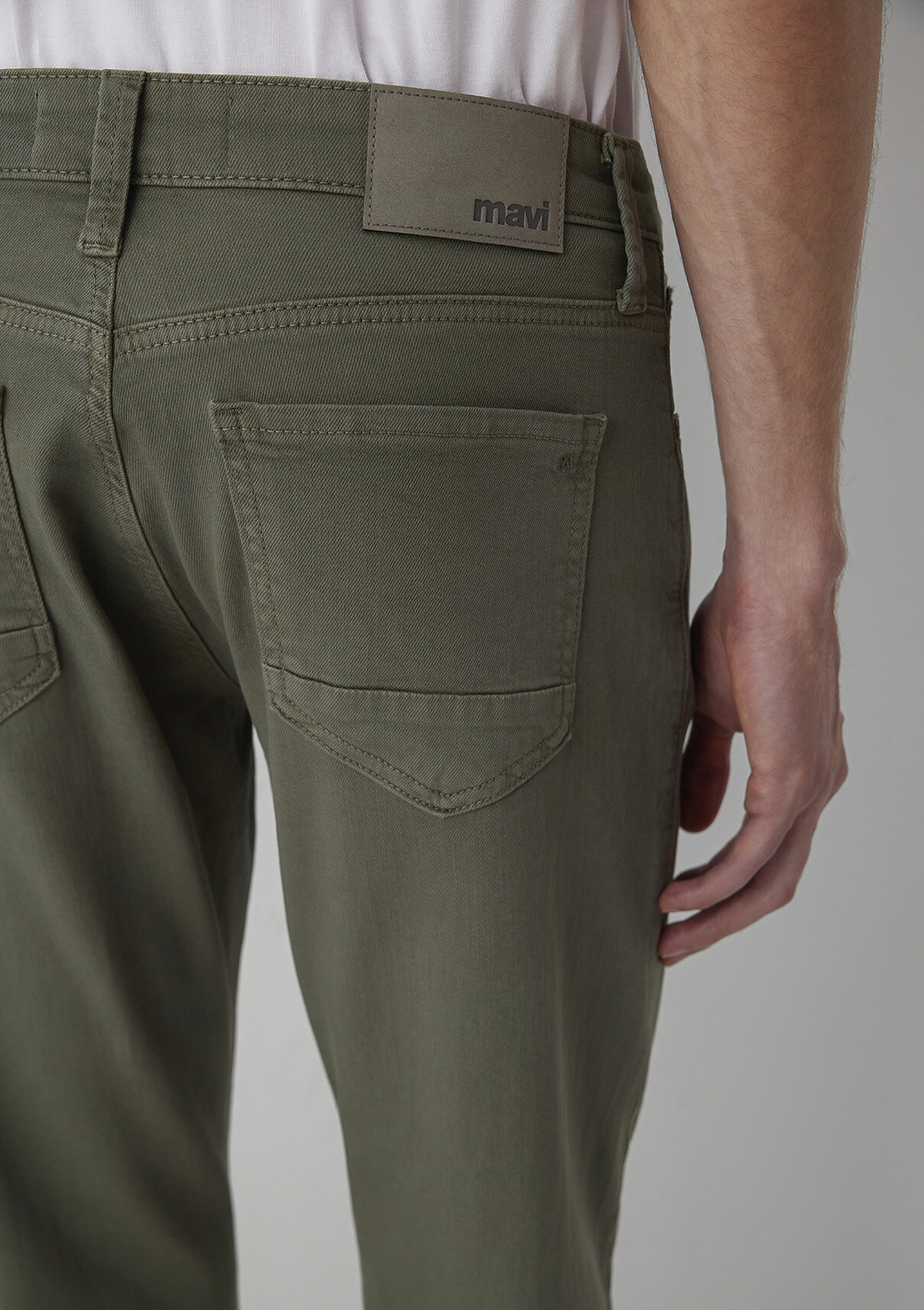 Mavi Martin Yeşil Comfort Gabardin Pantolon görsel 8