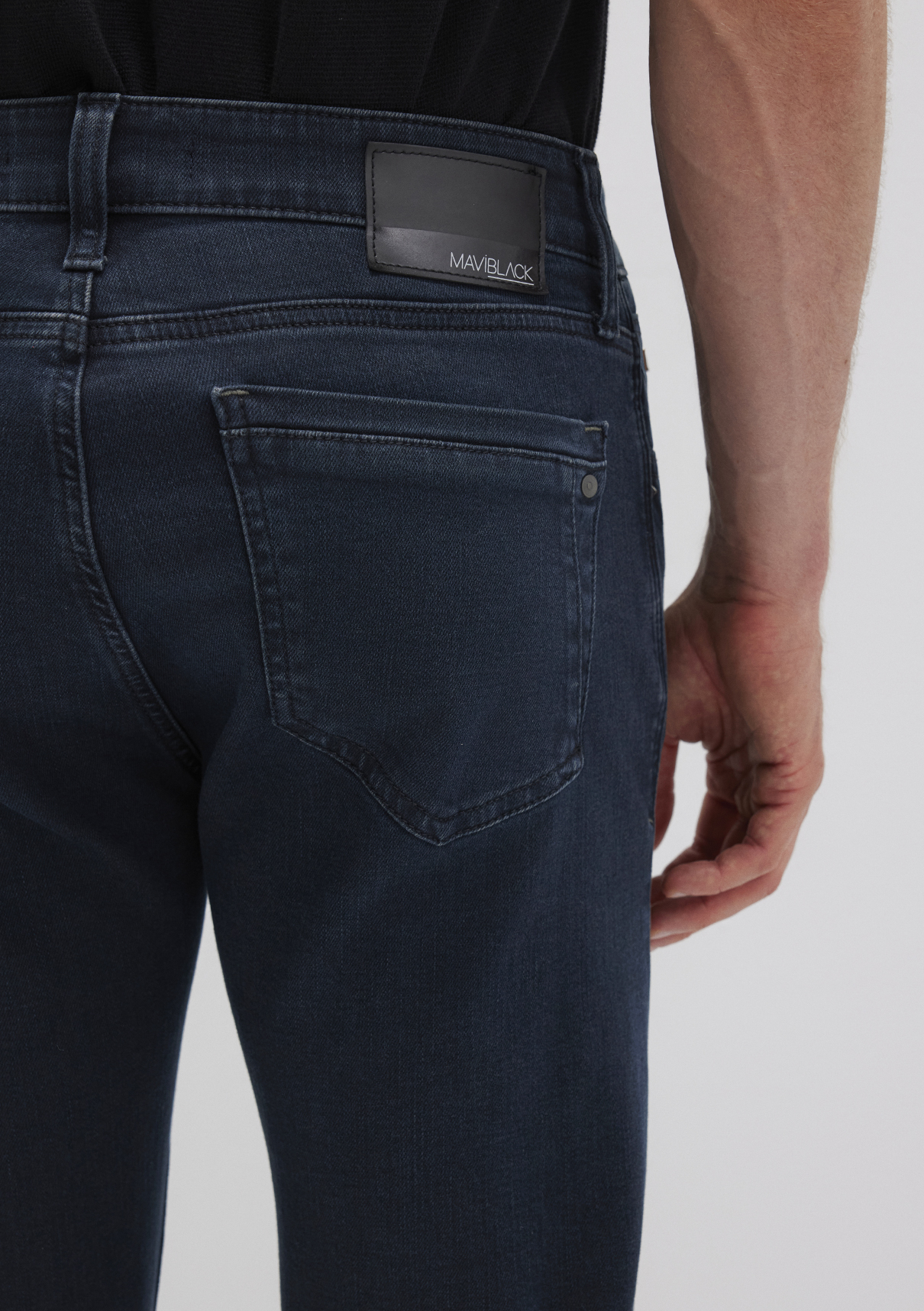 Mavi Black Puslu Gece Mavisi Jean Pantolon görsel 7