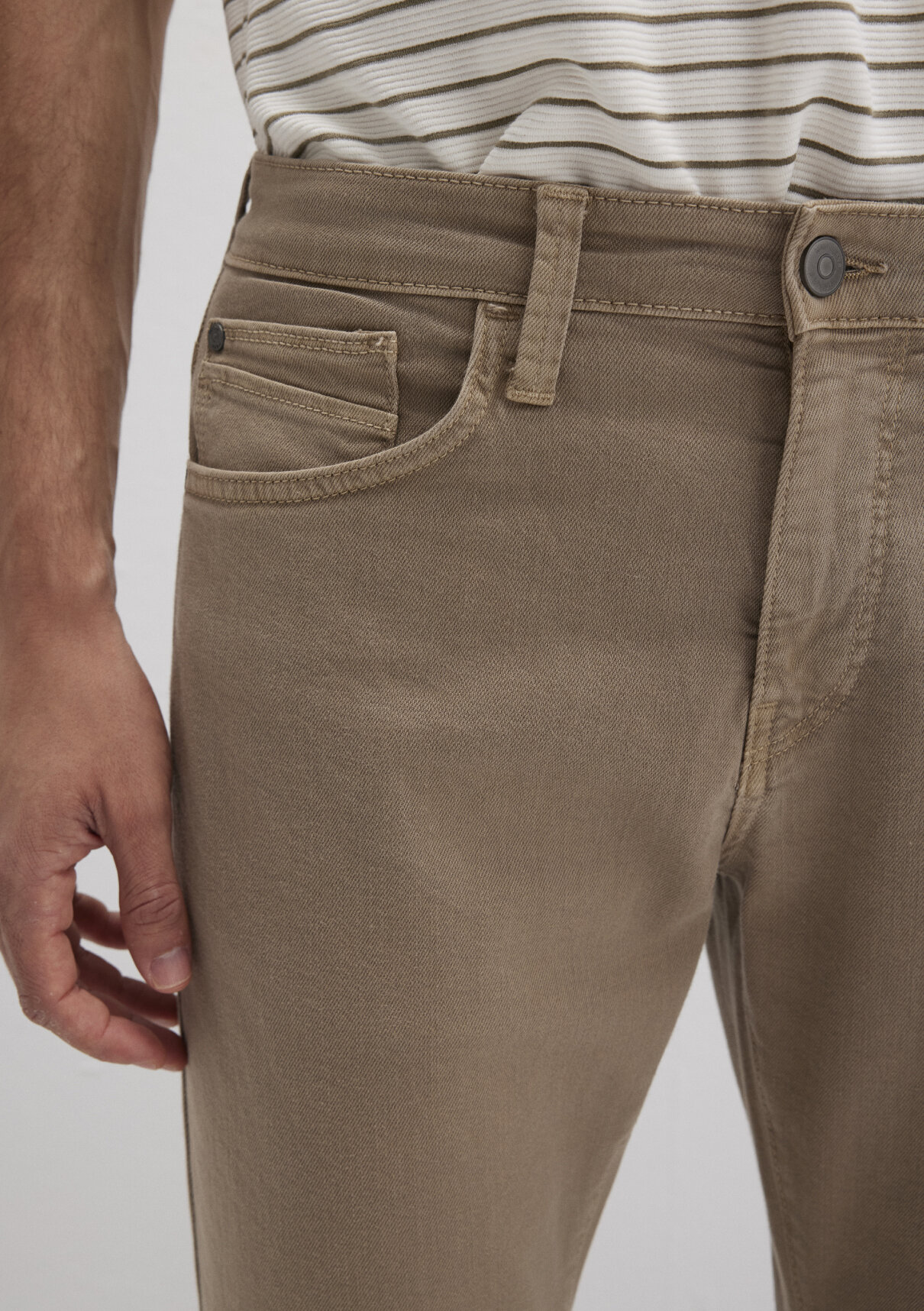 Mavi Jake Koyu Bej Comfort Gabardin Pantolon görsel 6
