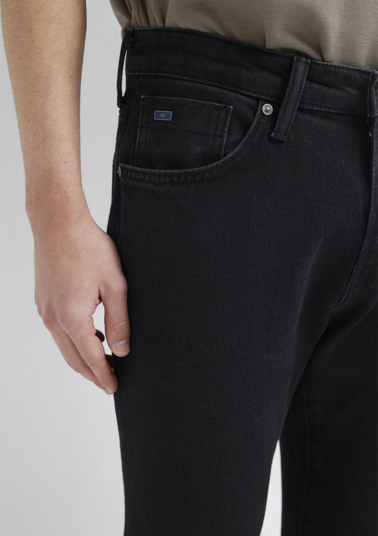 Mavi Classic Denim Yıkamalı Siyah Jean Pantolon görsel 7
