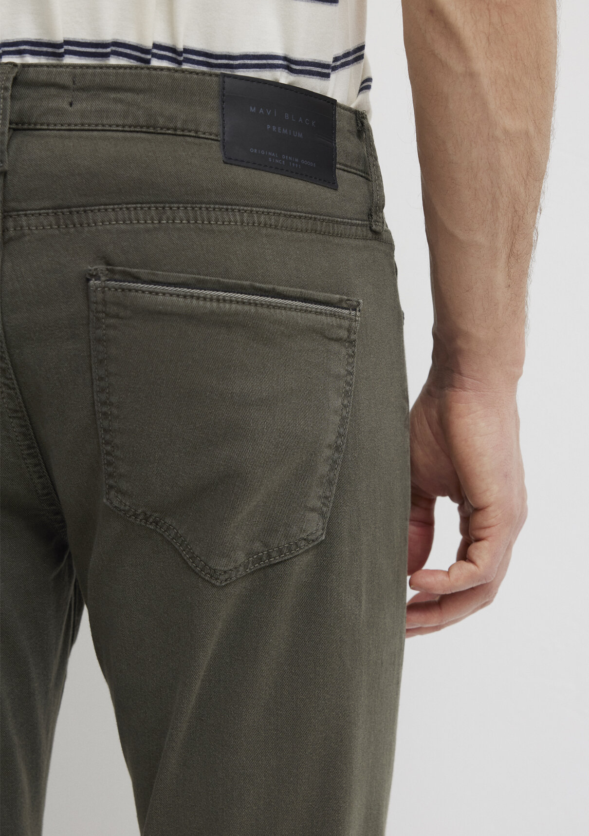 Mavi Jake Mavi Black Koyu Yeşil Gabardin Pantolon görsel 8