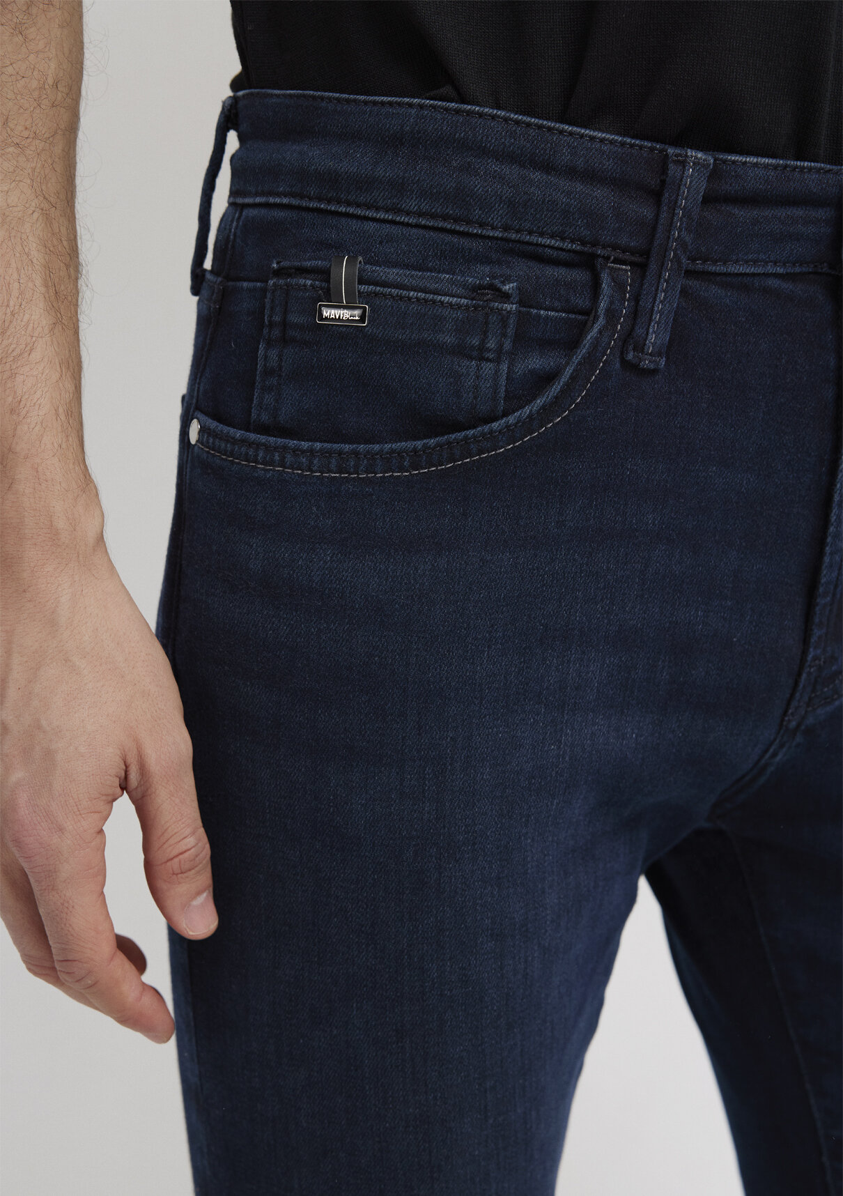 Mavi Lux Black Mürekkep Mavi Jean Pantolon görsel 6