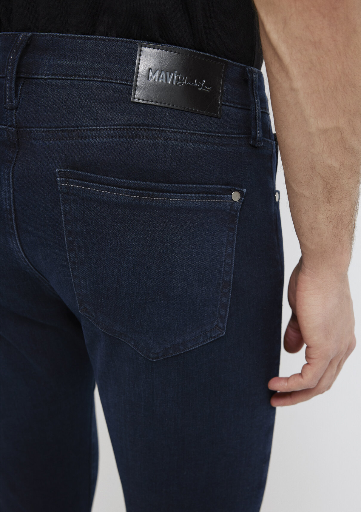 Mavi Lux Black Mürekkep Mavi Jean Pantolon görsel 7