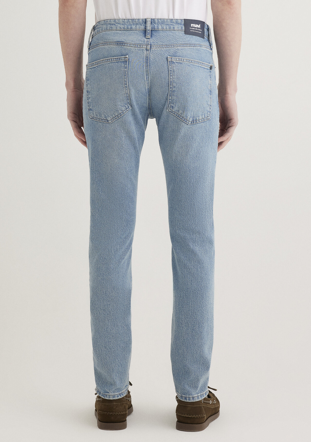 Mavi Classic Denim Puslu Açık Mavi Jean Pantolon görsel 4