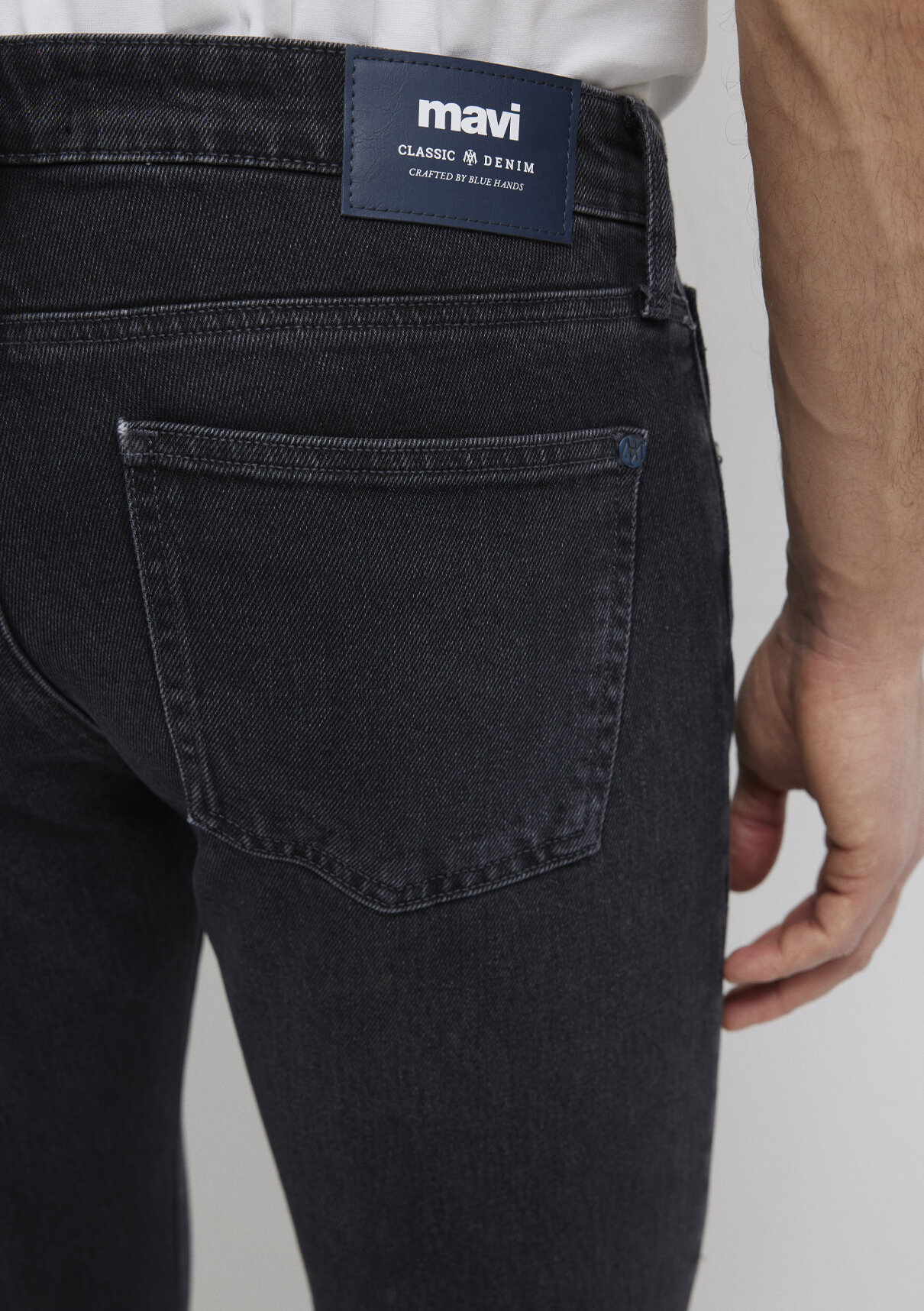 Mavi Classic Denim Koyu Antrasit Smoke Jean Pantolon görsel 8