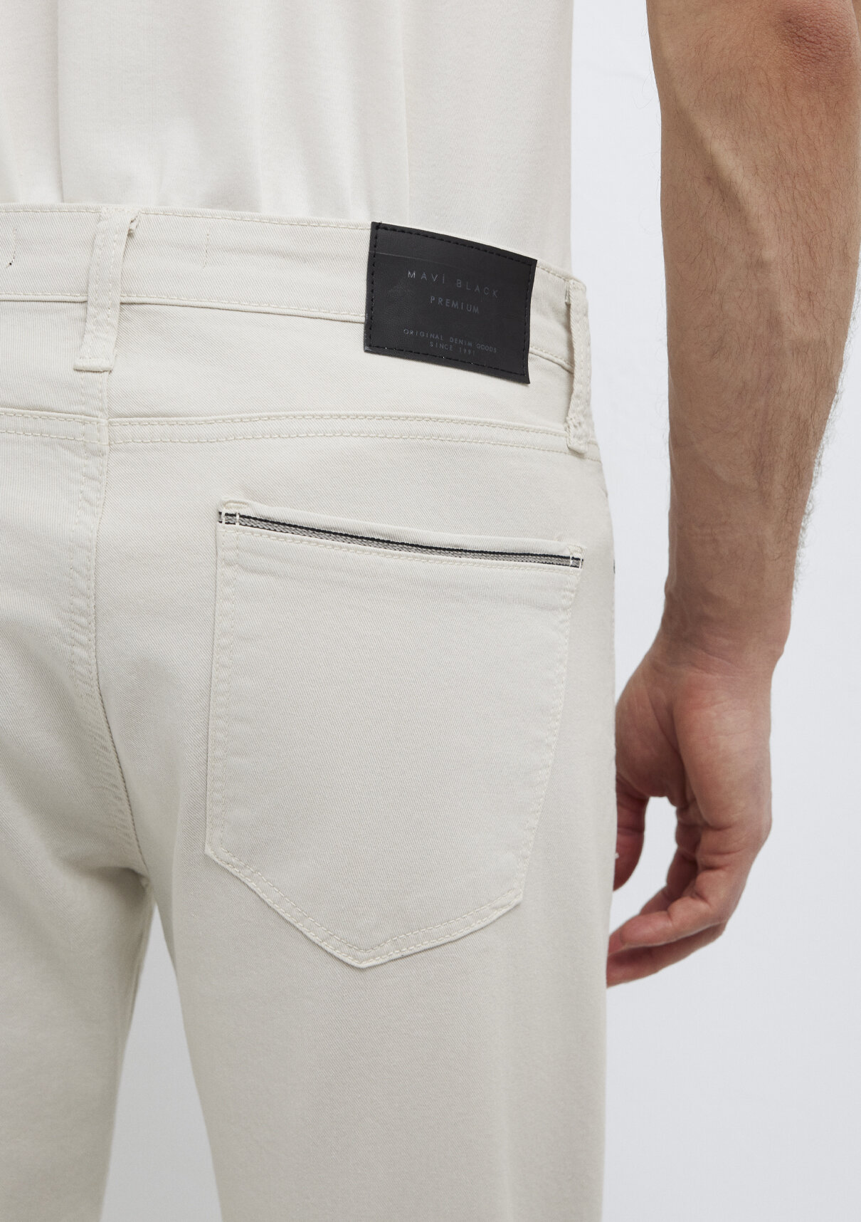 Mavi Milan Mavi Black Gri Gabardin Pantolon görsel 8