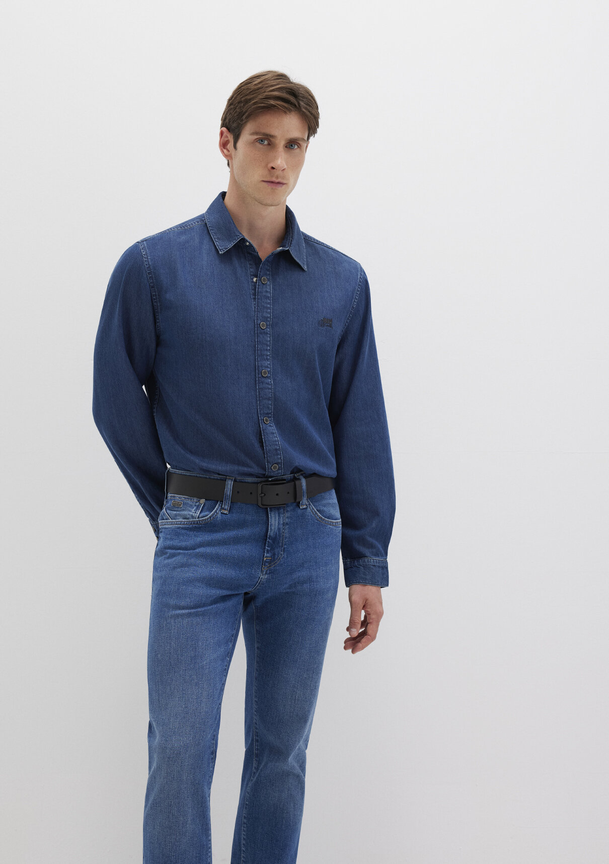 Mavi Roy Lux Black Koyu Indigo Mavisi Jean Gömlek görsel 2