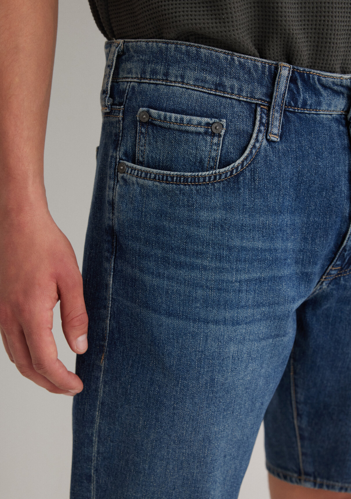 Mavi Willis Street Gölgeli Koyu Mavi Jean Şort görsel 8