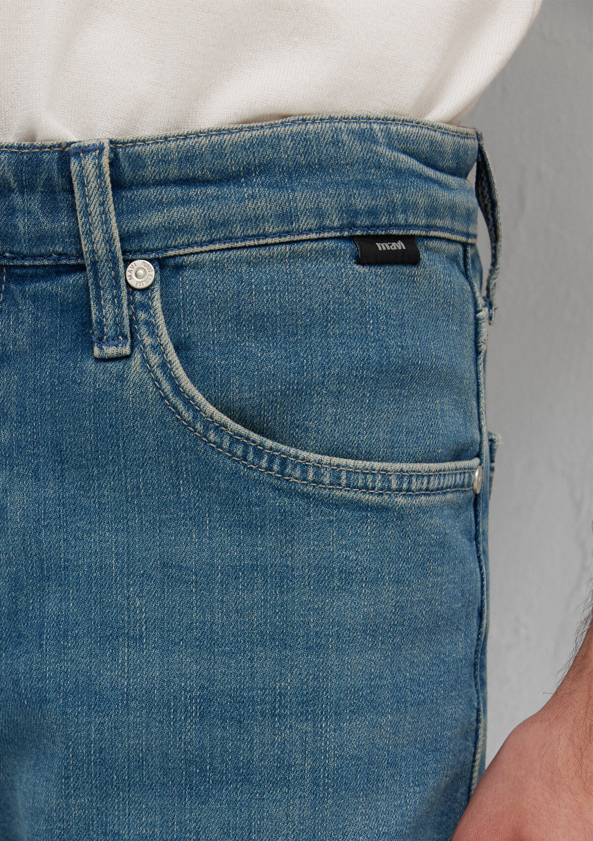 Mavi Nicholas Premium Blue Vintage Indigo Mavisi Jean Şort görsel 7