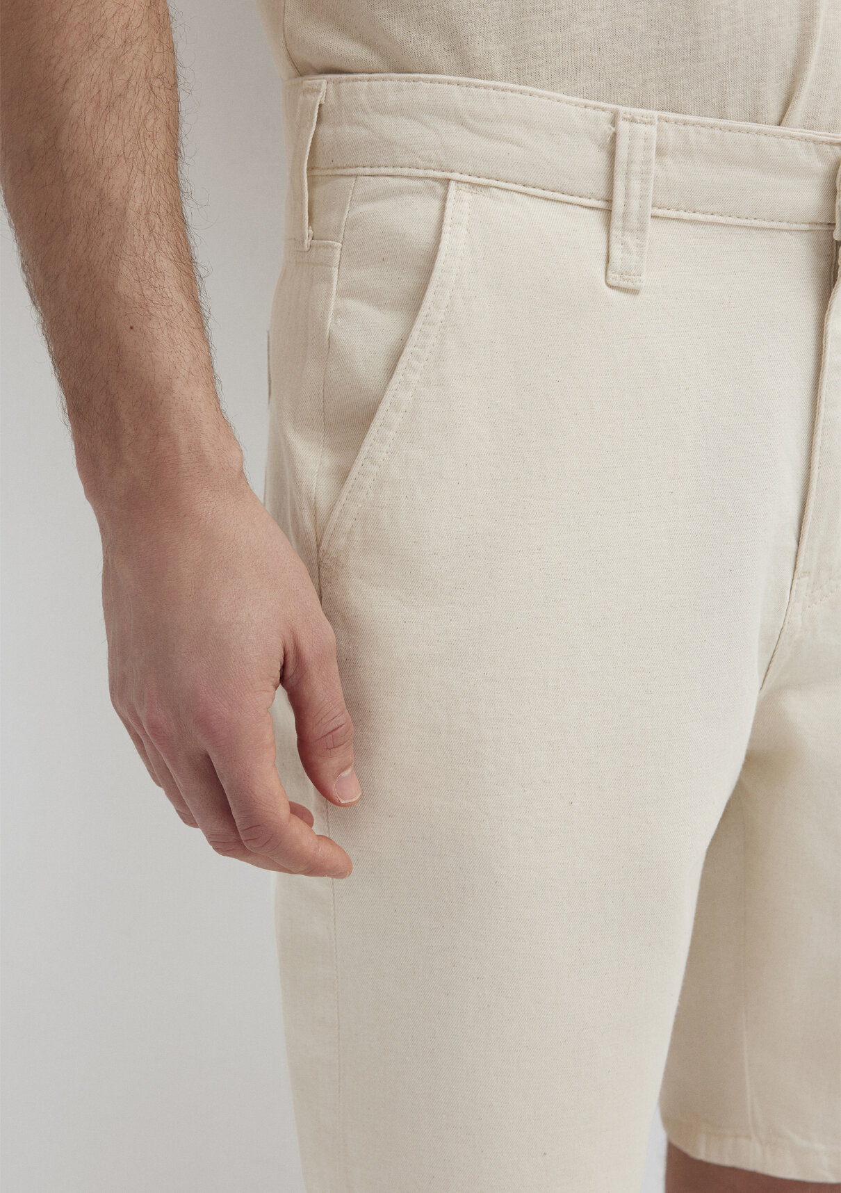 Mavi Garrett Mavi Edition Ekru Keten Karışımlı Jean Şort görsel 8