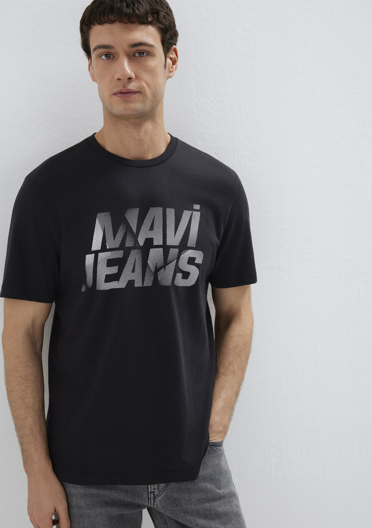 Mavi Logo Baskılı Siyah Tişört görsel 2