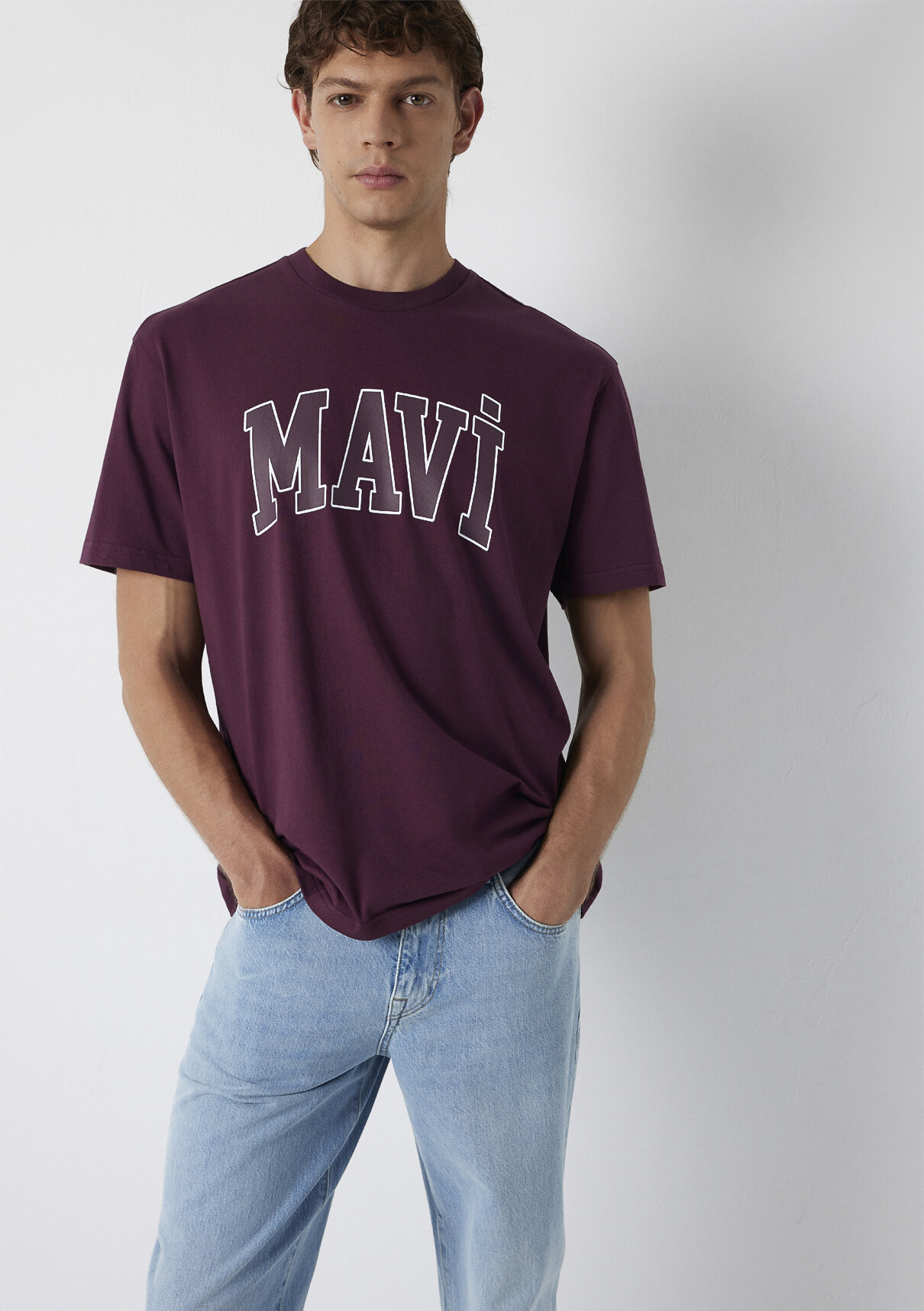 Mavi Logo Baskılı Mor Tişört görsel 2