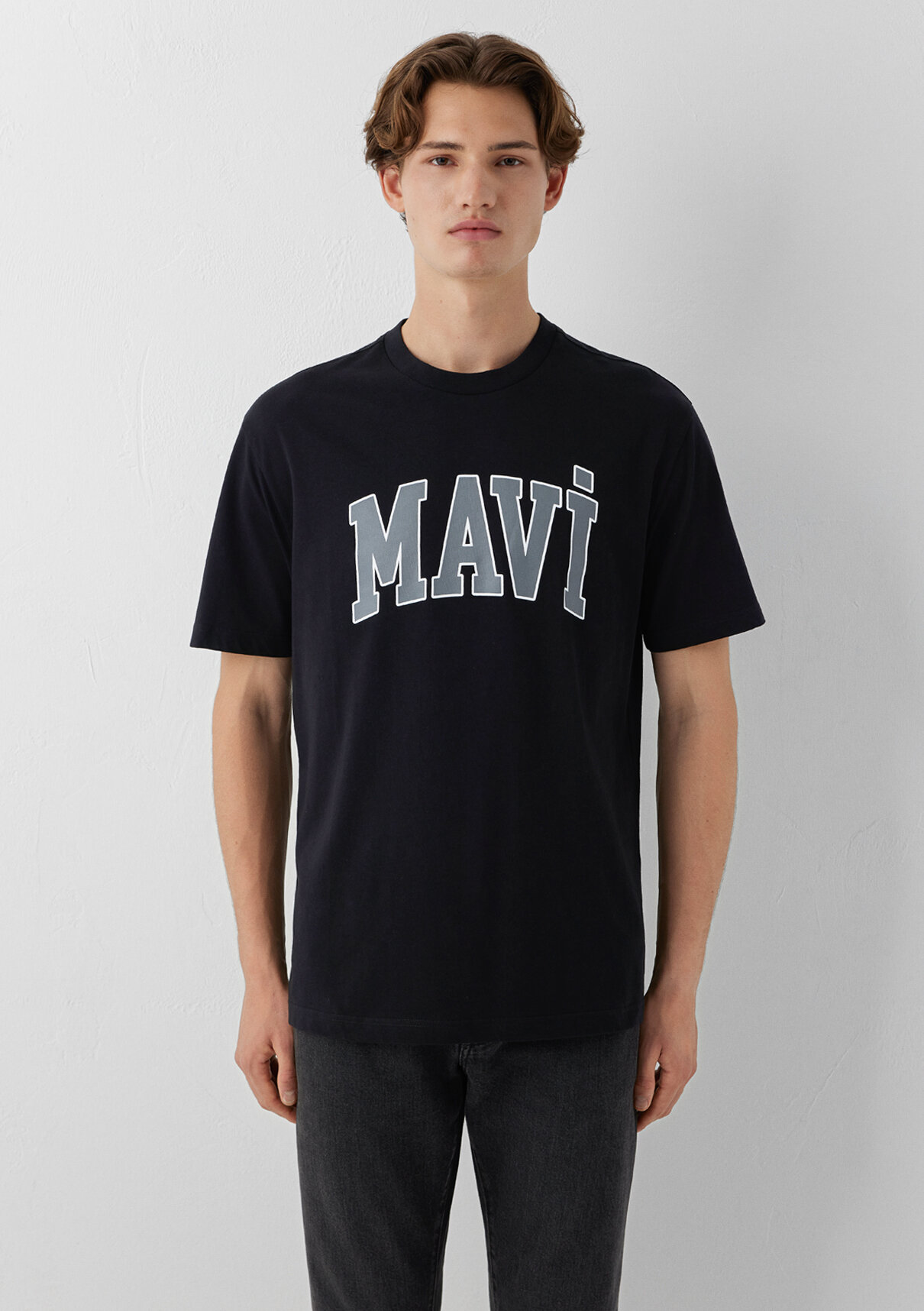 Mavi Logo Baskılı Siyah Tişört görsel 3