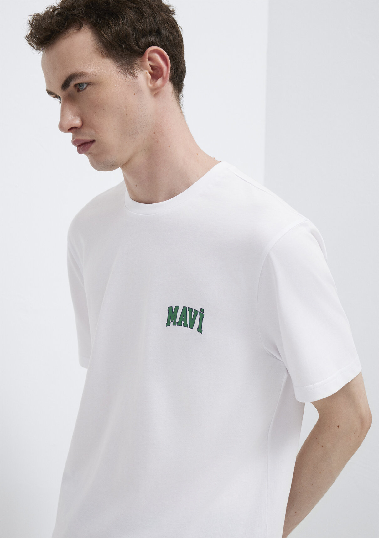 Mavi Logo Baskılı Beyaz Tişört görsel 3