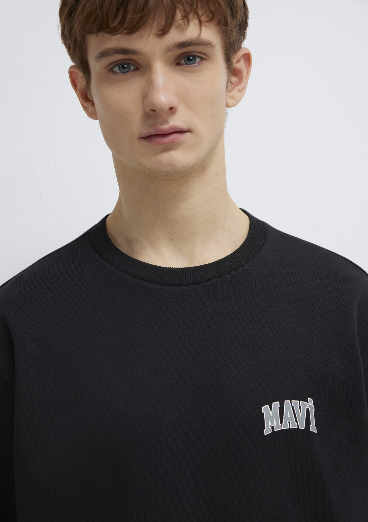 Mavi Logo Baskılı Siyah Sweatshirt görsel 6