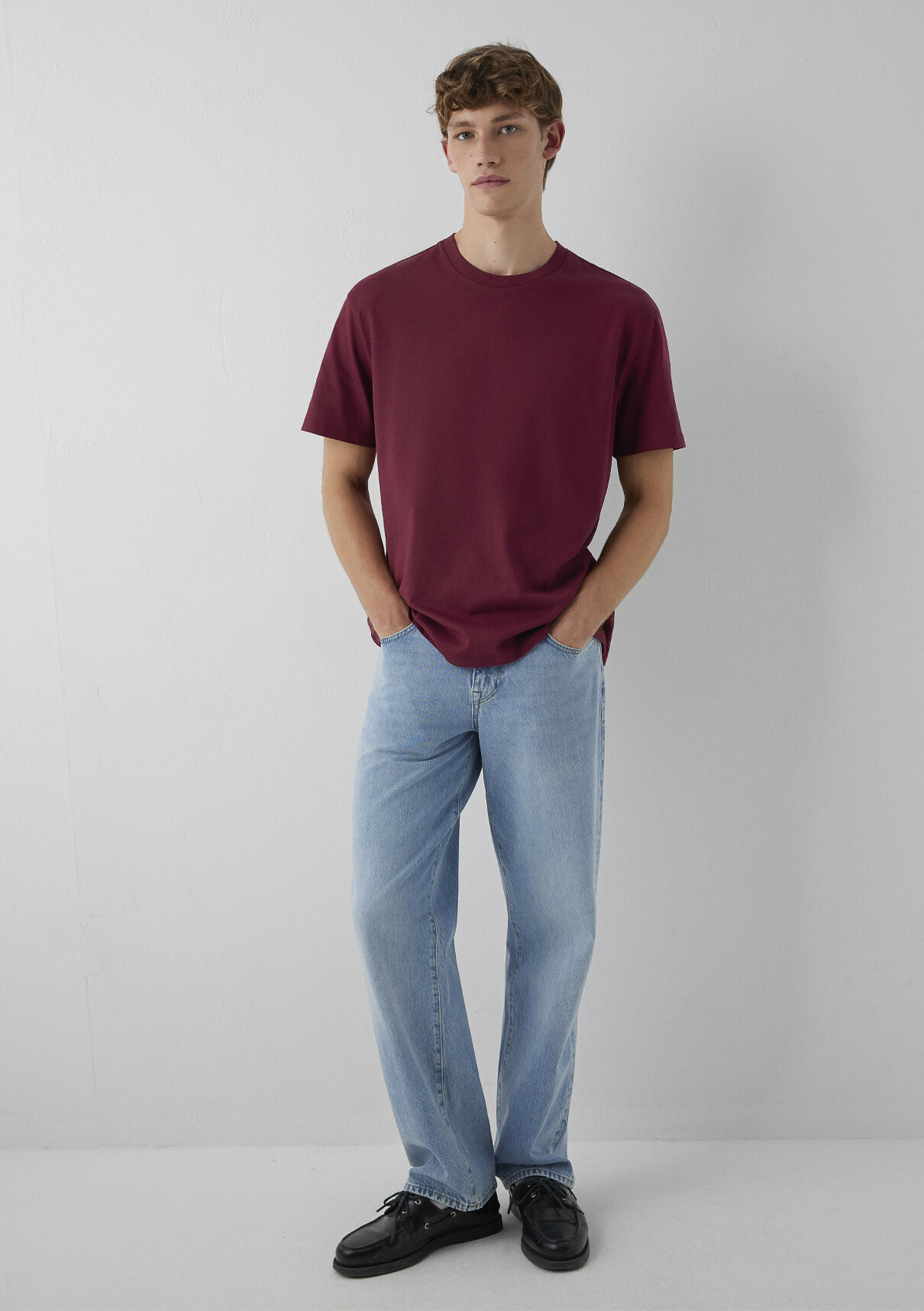 Mavi Etiket Detaylı Bordo Basic Tişört