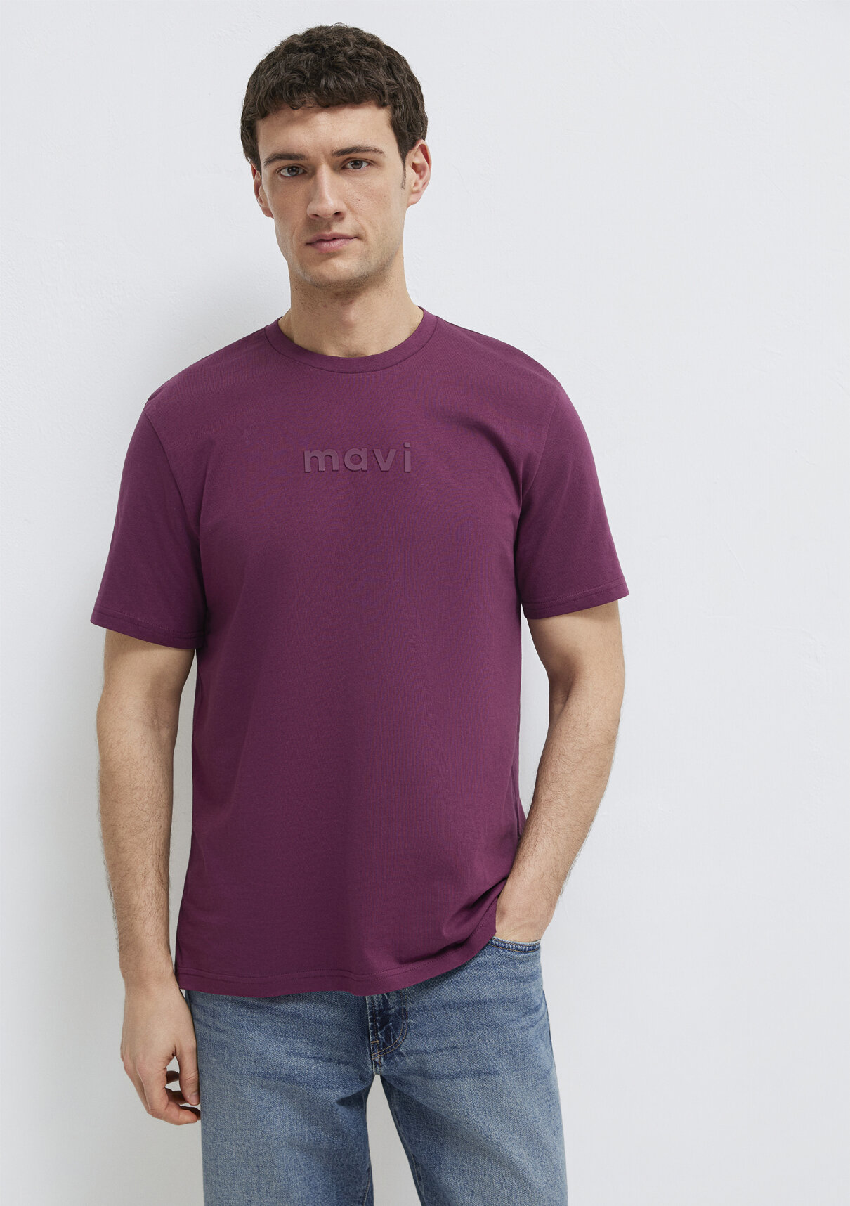 Mavi Logo Baskılı Mor Tişört