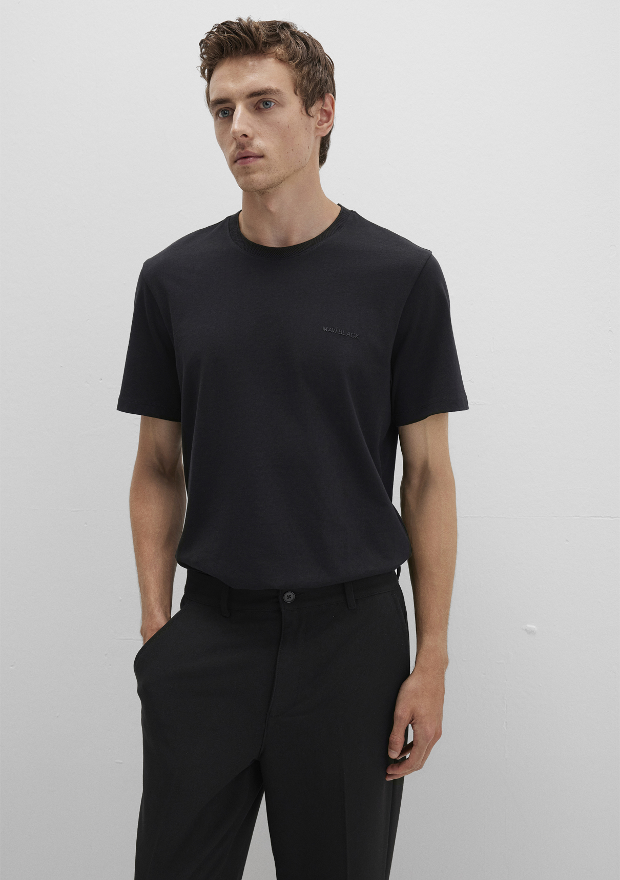 Mavi Black Siyah Basic Tişört görsel 3