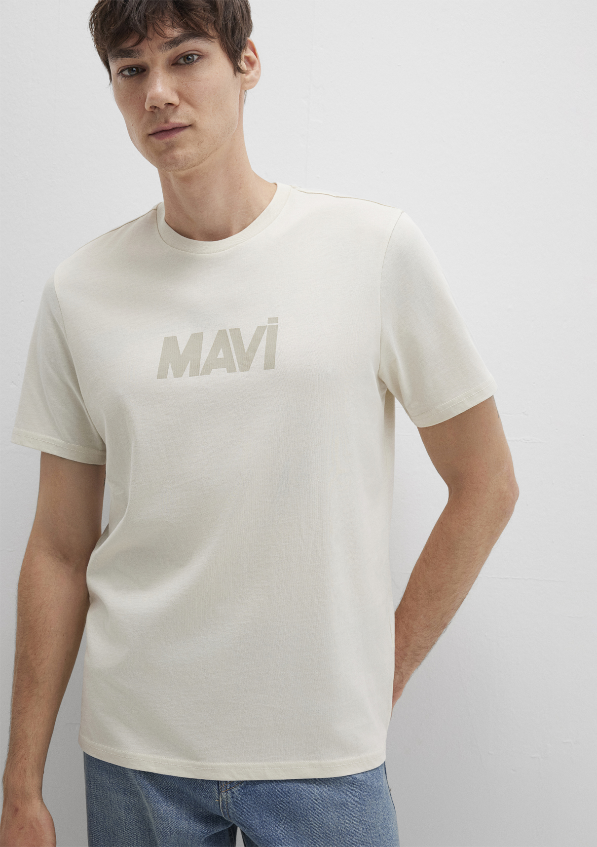 Mavi Logo Baskılı Bej Tişört görsel 3