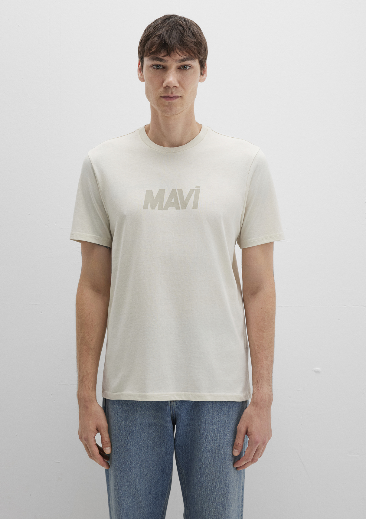 Mavi Logo Baskılı Bej Tişört görsel 4