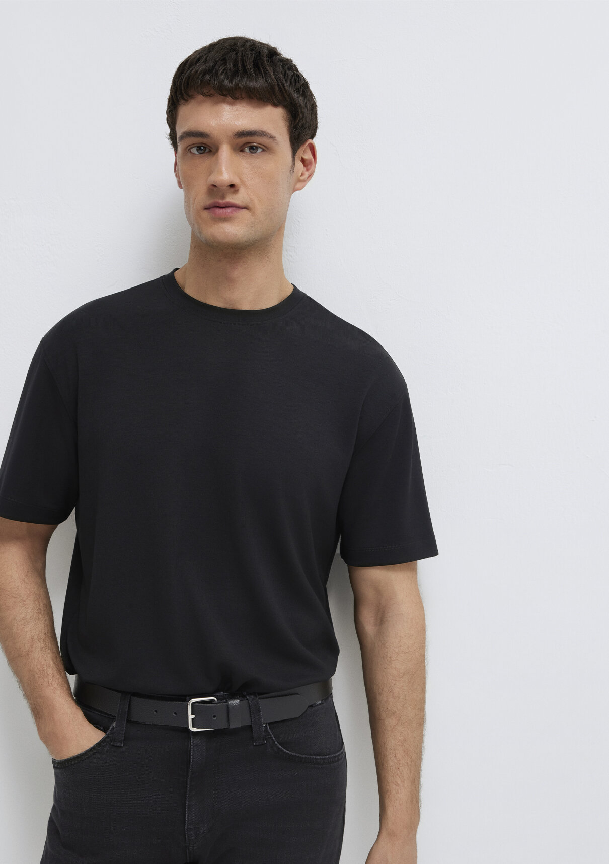 Mavi Soft-Premium Siyah Tişört