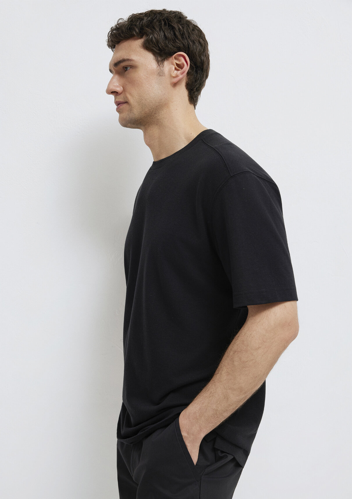 Mavi Soft-Premium Siyah (TENCEL™) Liyosel Karışımlı Tişört