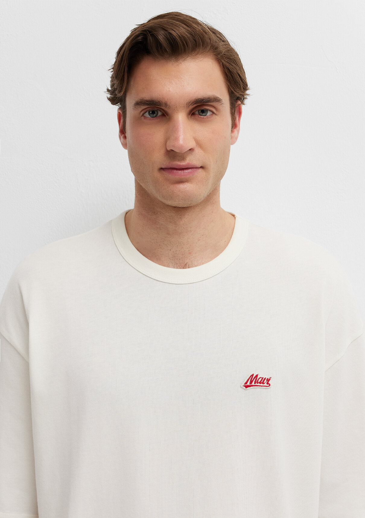Mavi Patch Logo Nakışlı Ekru Tişört görsel 6