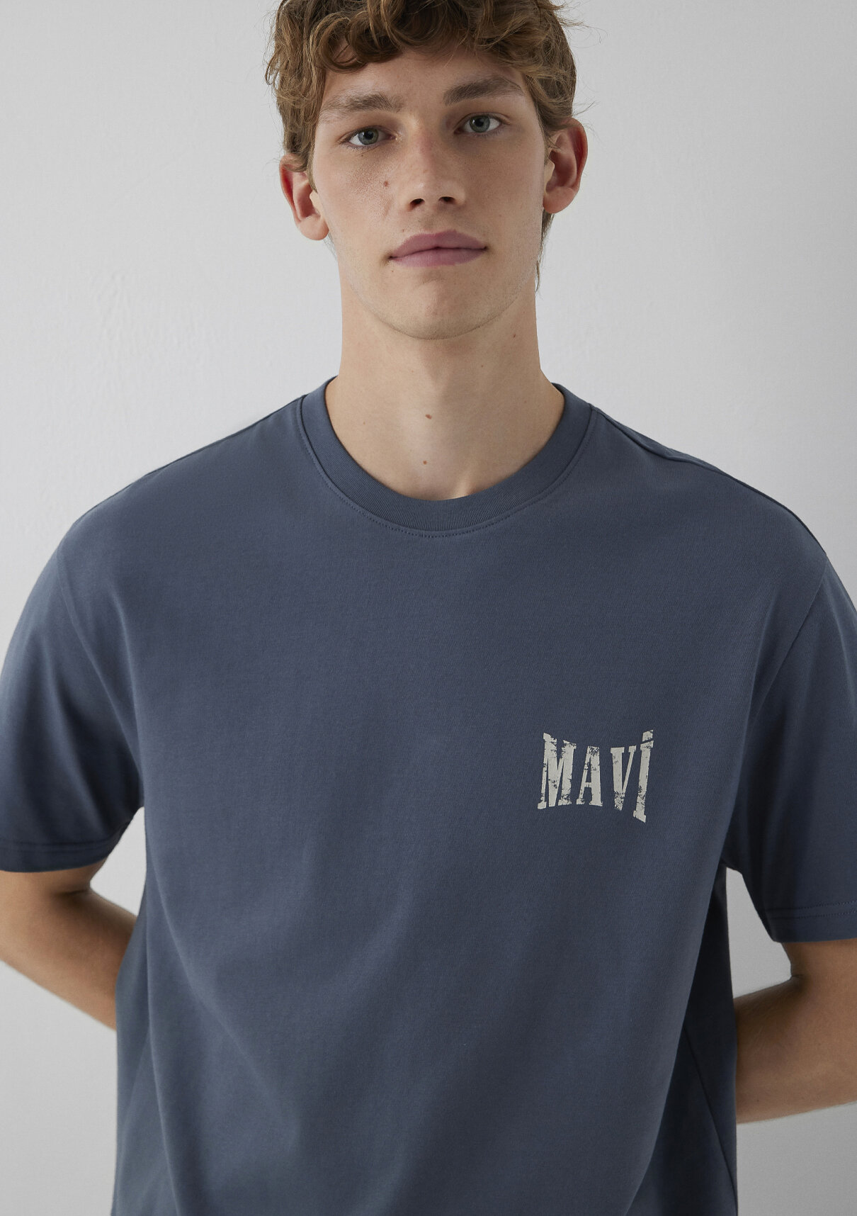 Mavi Logo Baskılı Lacivert Tişört