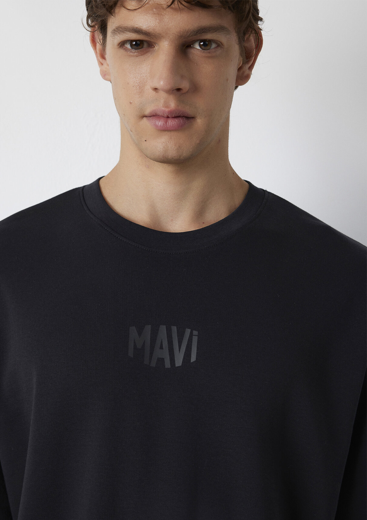 Mavi Logo Baskılı Siyah Tişört görsel 7