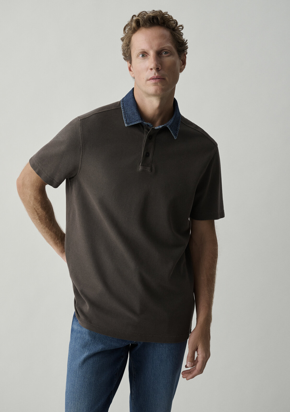 Mavi Denim Yaka Detaylı Kahverengi Polo Tişört