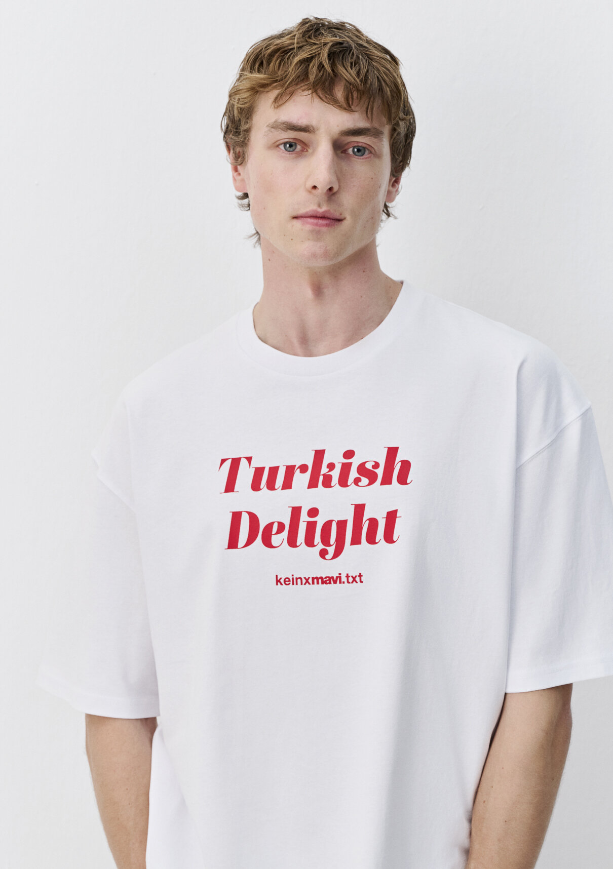 Mavi Turkish Delight Baskılı Beyaz Tişört görsel 2