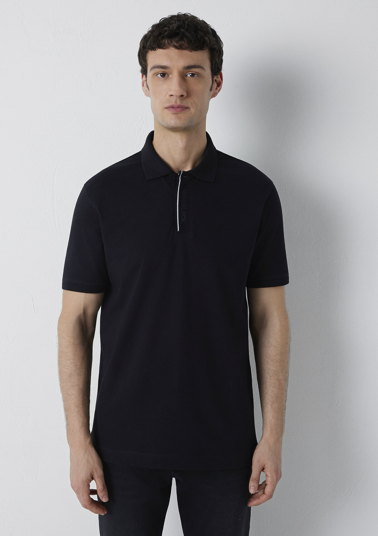 Mavi Black Siyah Polo Tişört görsel 4