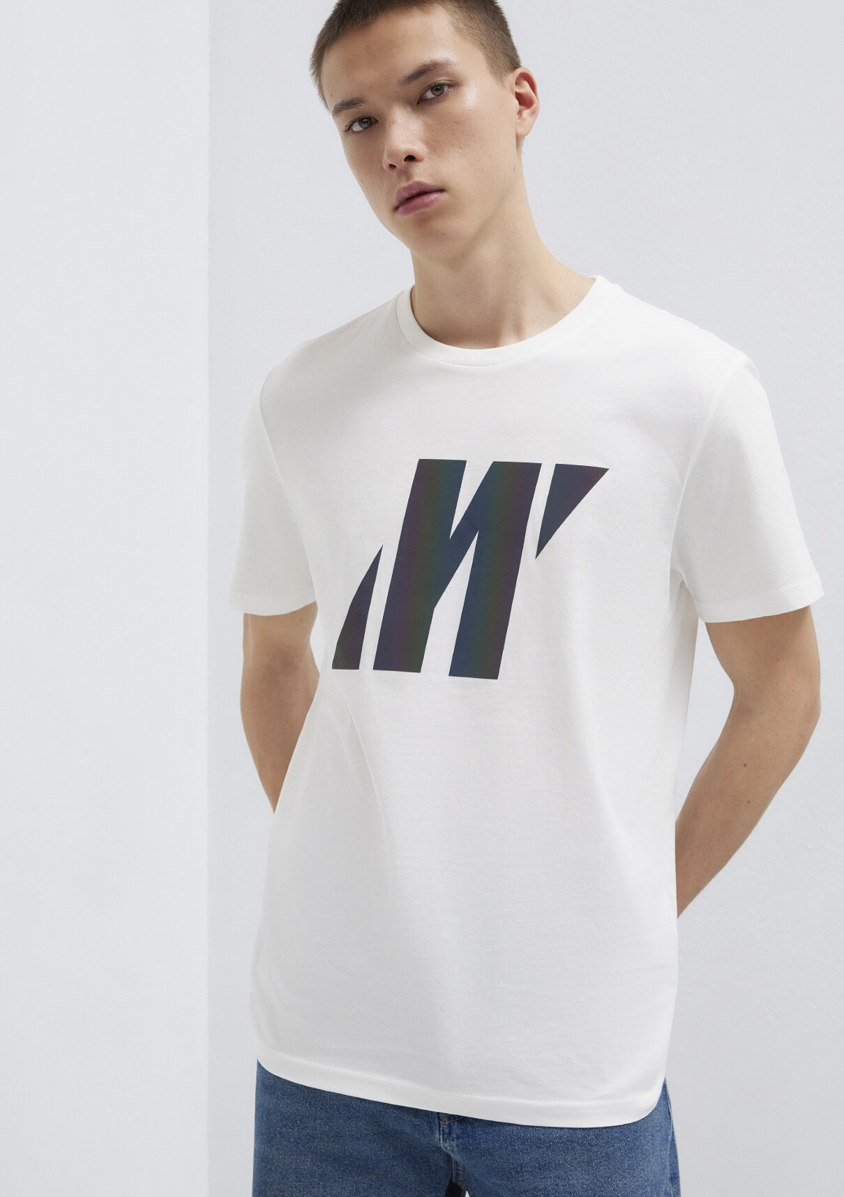 Mavi Pro Reflektör Logo Baskılı Beyaz Tişört görsel 3
