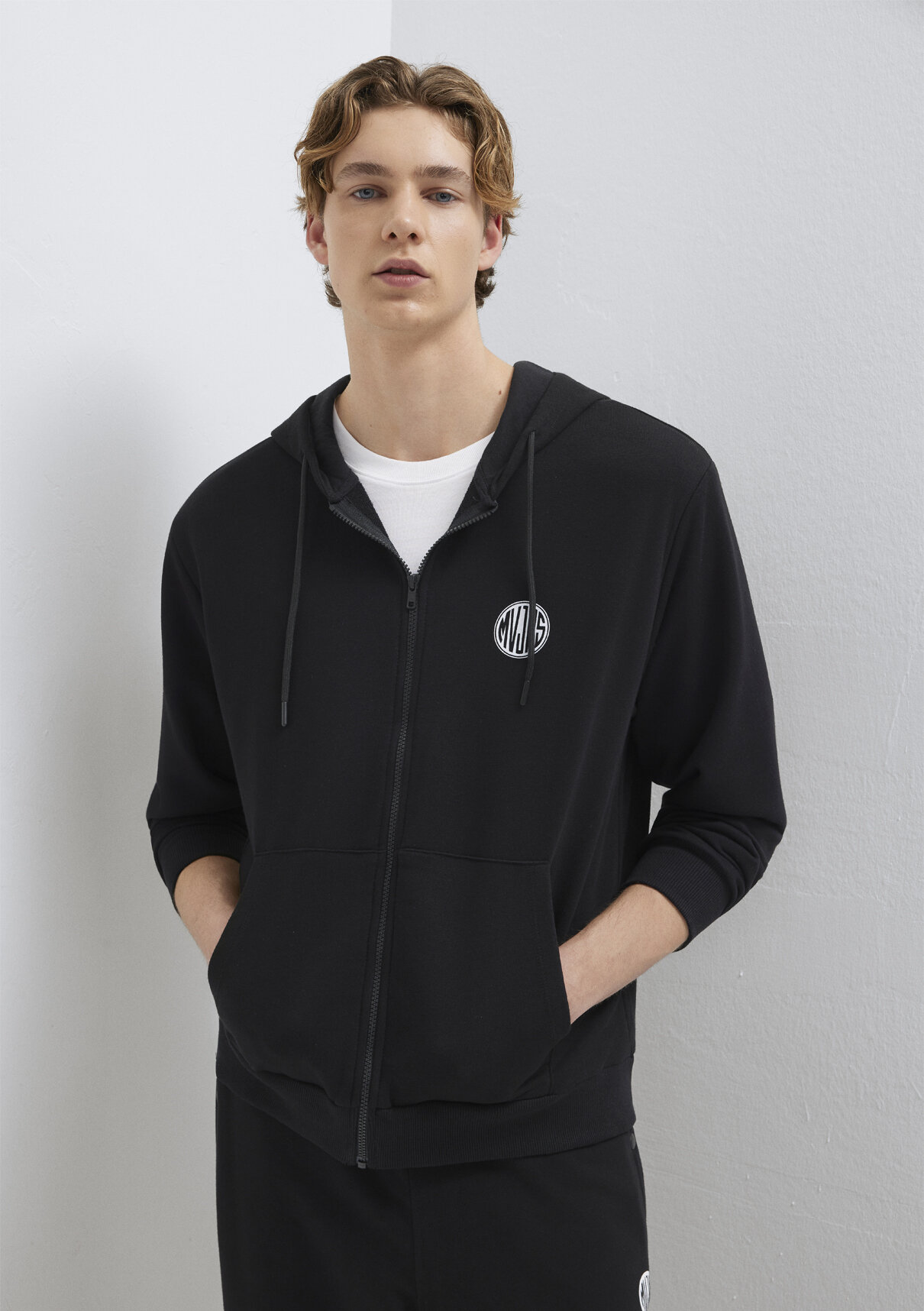 Mavi MVJNS Logo Baskılı Fermuarlı Kapüşonlu Siyah Sweatshirt