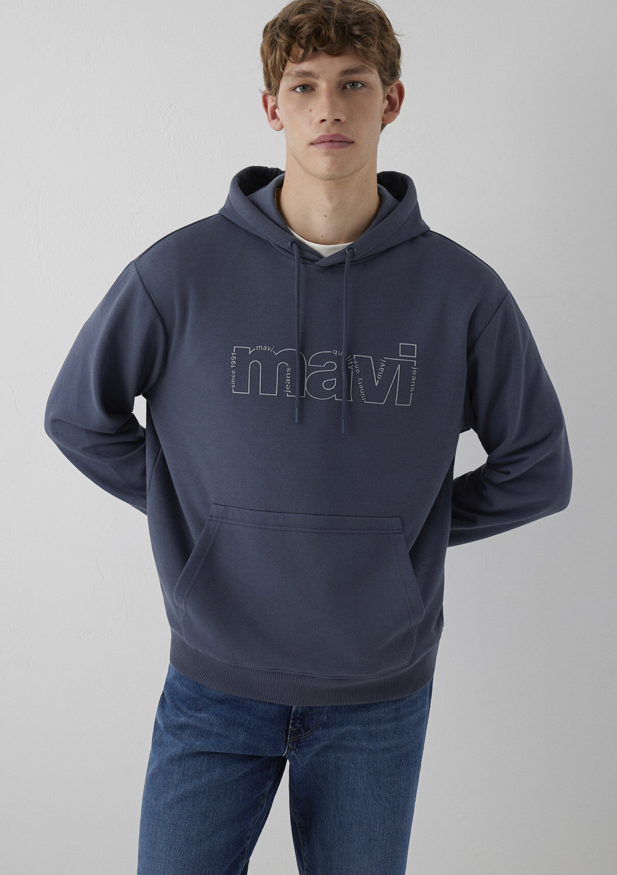 Mavi Logo Baskılı Kapüşonlu Lacivert Sweatshirt