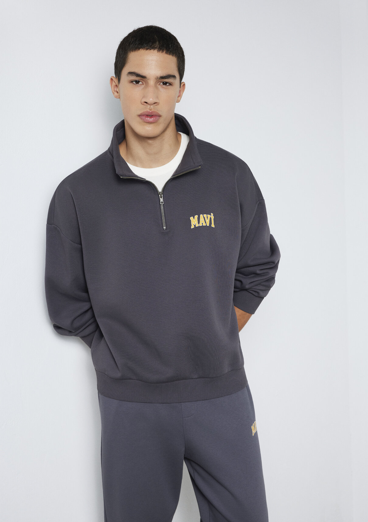 Mavi Logo Baskılı Yarı Fermuarlı Antrasit Sweatshirt görsel 2