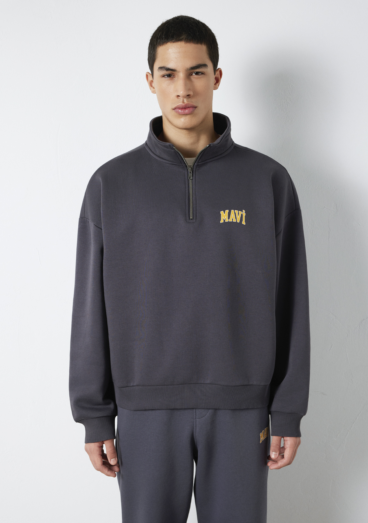Mavi Logo Baskılı Yarı Fermuarlı Antrasit Sweatshirt görsel 3