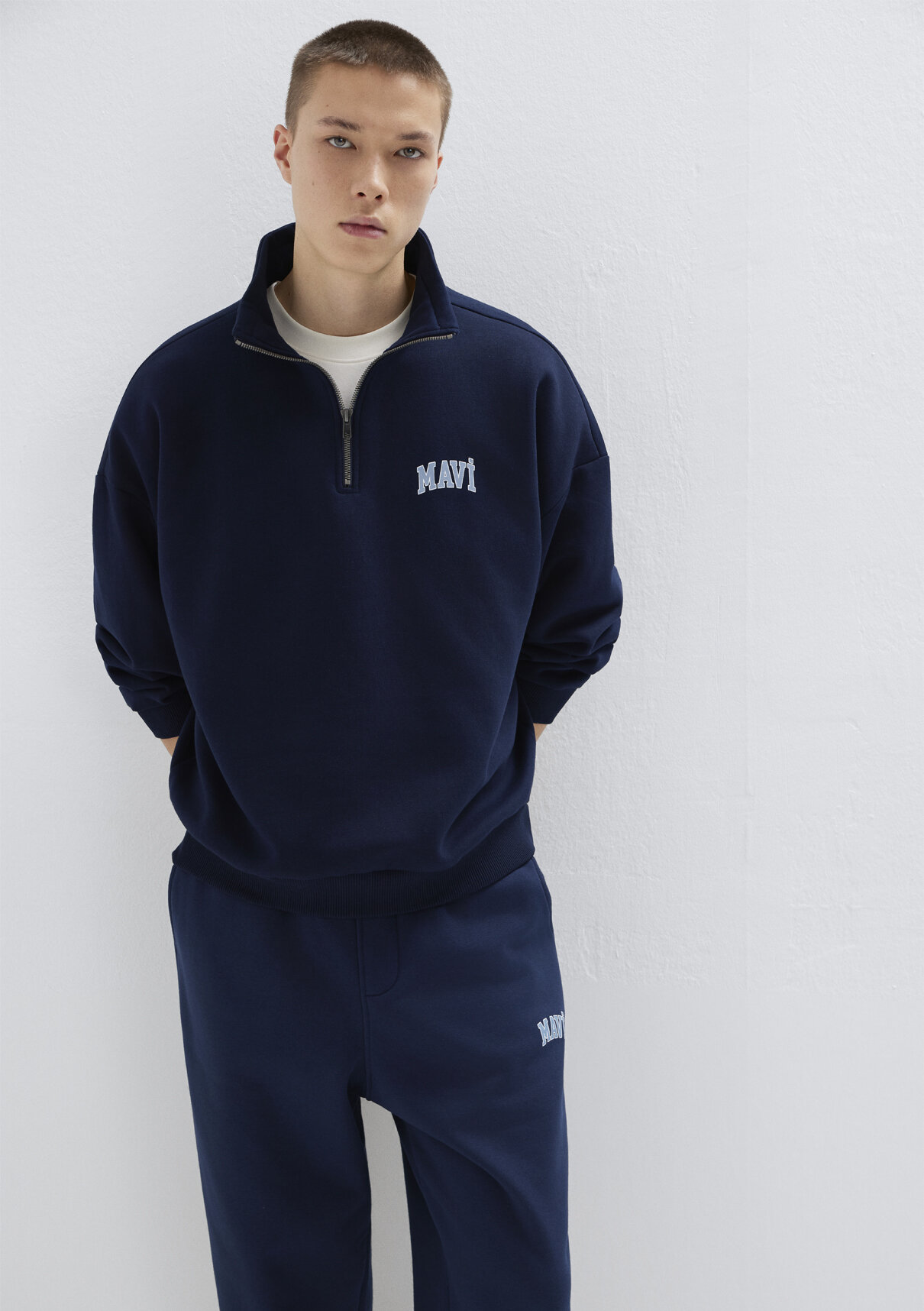 Mavi Logo Baskılı Yarı Fermuarlı Lacivert Sweatshirt görsel 2