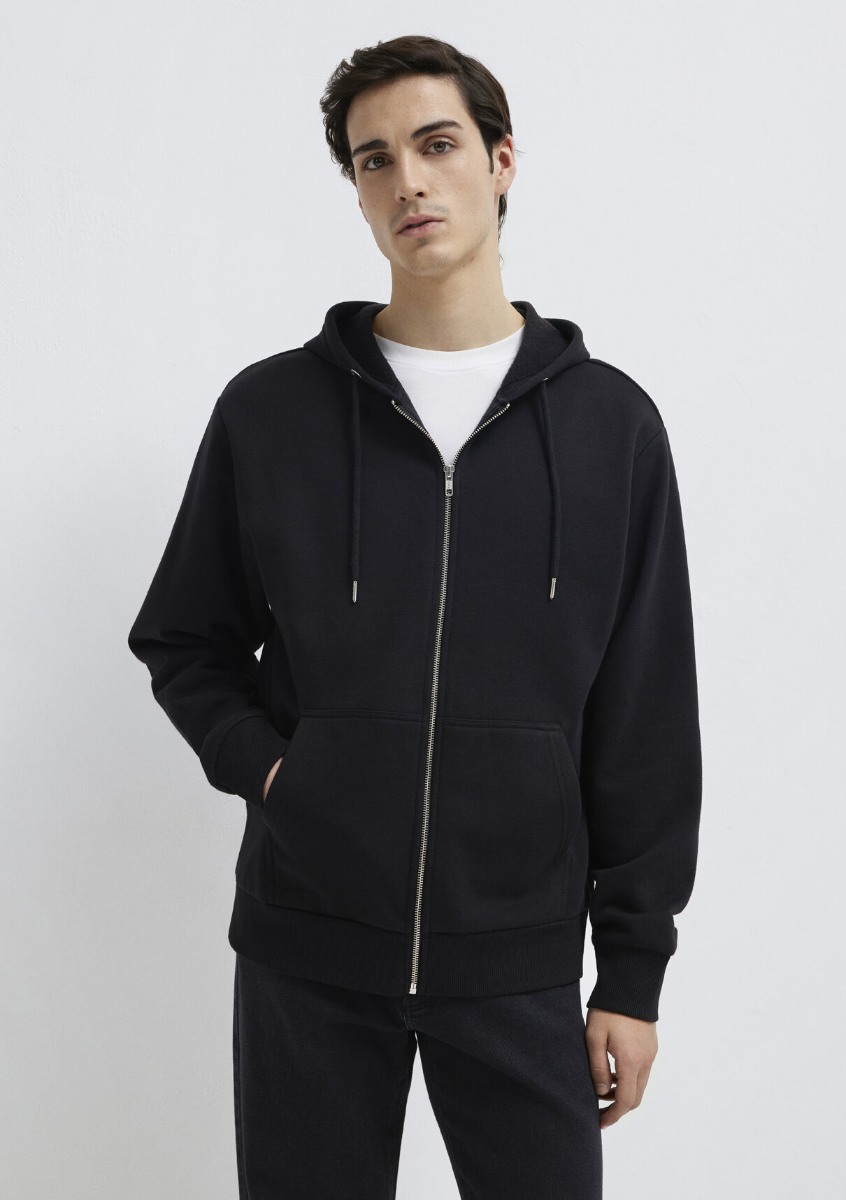 Mavi Kapüşonlu Fermuarlı Siyah Basic Sweatshirt görsel 2